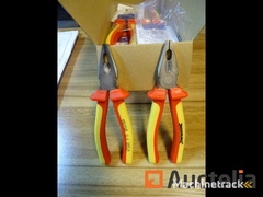 10-geïsoleerde-universele-elektricientang