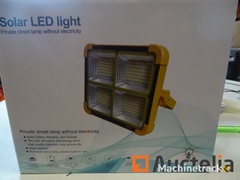 portable-solar-led-spotlight