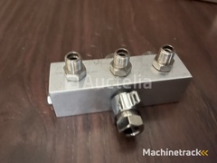 air-distributor-for-airbrush-3-outputs