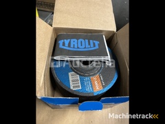 1-box-of-tyrolit-grinding-discs