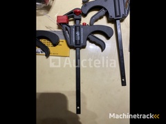 3-quick-release-clamps-4