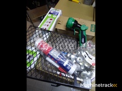 diverse-artikelen-stekkerdozen,-verfbakjes,-spuitpistool,-...-zie-details