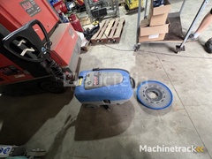 scrubber-dryer