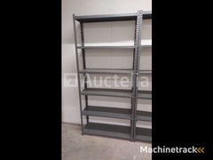 lot-51-meter-lopende-stevige-metalen-rekken