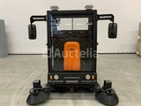 Thumbnail of Daewoo DAS100 sweeper