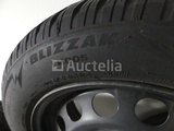 Miniaturansicht von 4 Winter tyres on sheet metal rims Bridgestone Blizzak LM005 - 205/55 R16