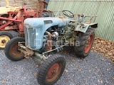 Minituur van Normag Kornett II landbouwtractor + zijmaaierstang (VIN:19010271952)