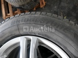 Minituur van 4 Tweedehands winterbanden op Vredestein Wintrak Extreme velg