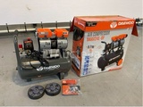 Minituur van Daewoo  DAAX 24L  luchtcompressor