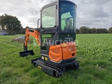Minituur van Cougar - 2025 - XT-18U - Minigraafmachine met Kubota motor D902