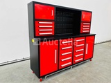Thumbnail of RTE - 2025 - 7399 - Garage workbench