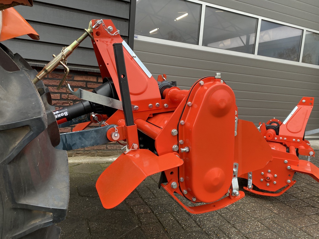 Boxer frees grondfrezen voor minitractor