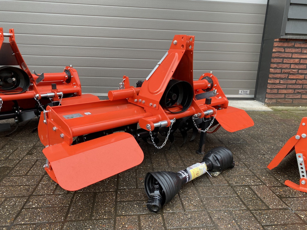 Boxer frees grondfrezen voor minitractor