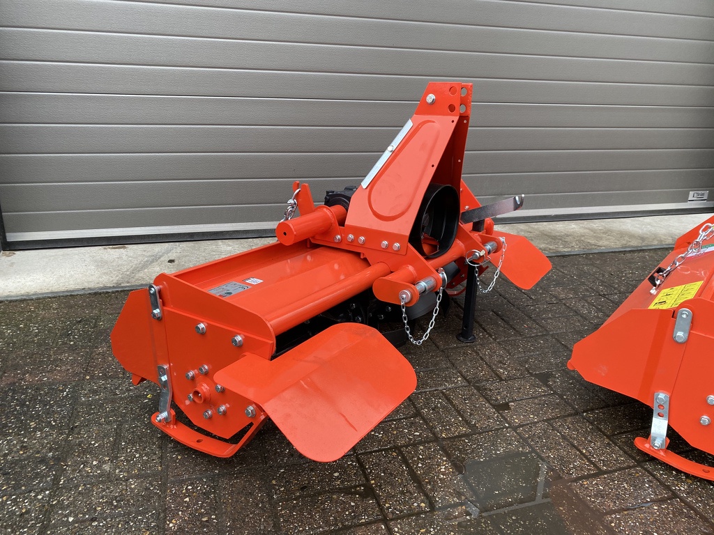 Boxer frees grondfrezen voor minitractor