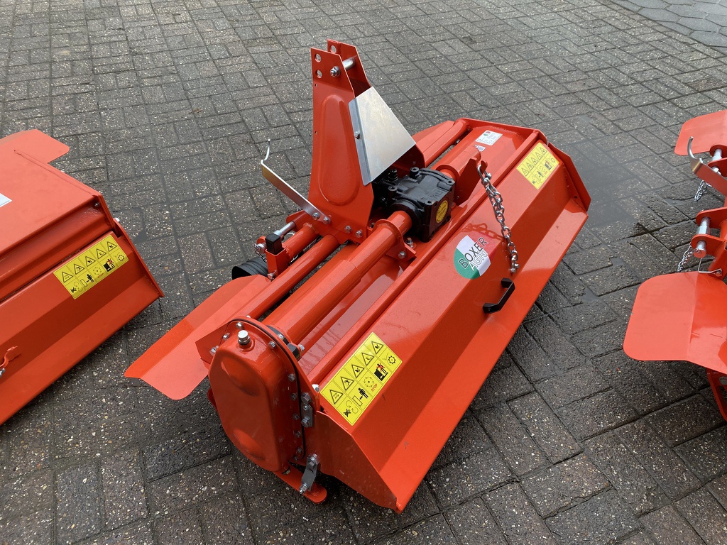 Boxer frees grondfrezen voor minitractor