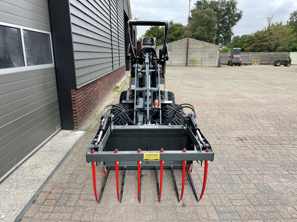 Hemach mestklem 1.2 M NIEUW (giant Eurotrac)