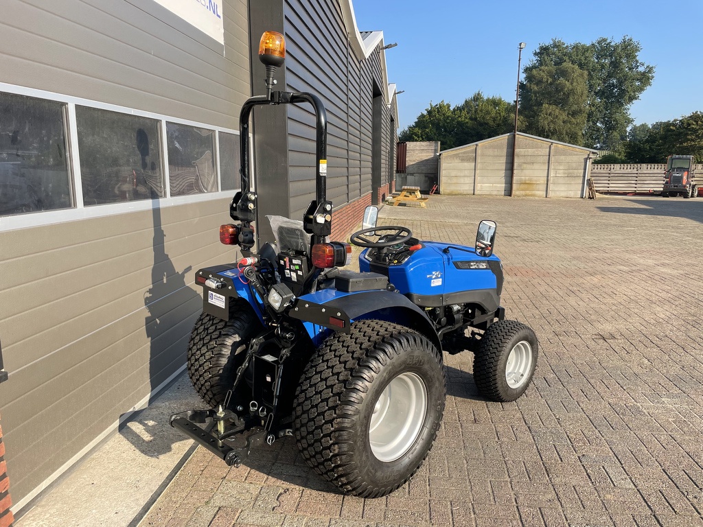 Solis 20 4WD (18.5 PK mitsubishi) minitractor NIEUW gazonbanden