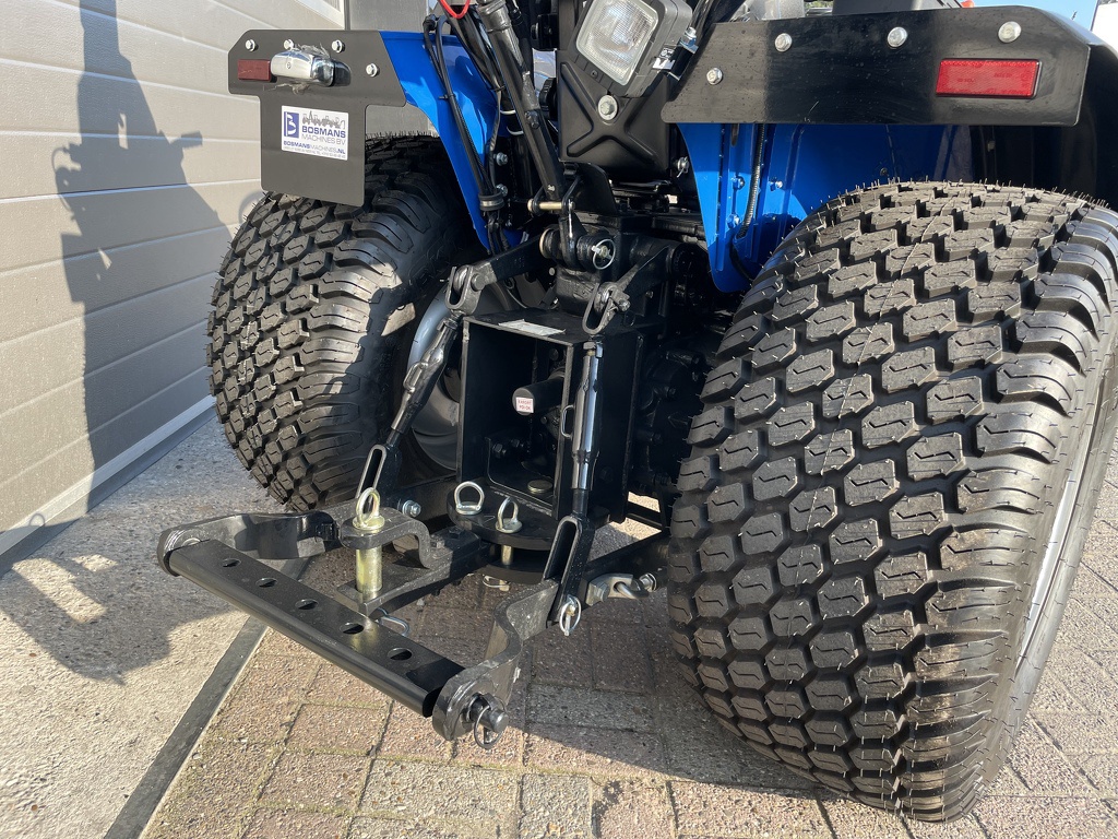 Solis 20 4WD (18.5 PK mitsubishi) minitractor NIEUW gazonbanden