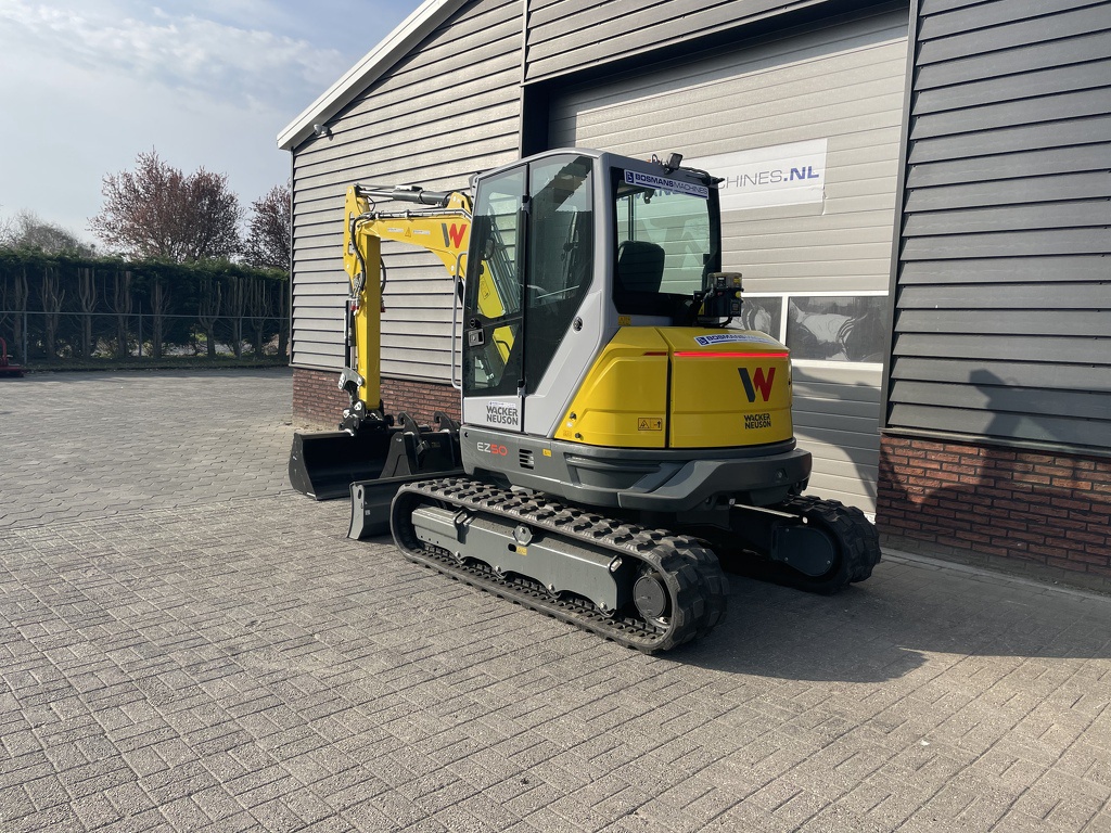 TE HUUR Neuson EZ50 minigraver / midigraver 5 T