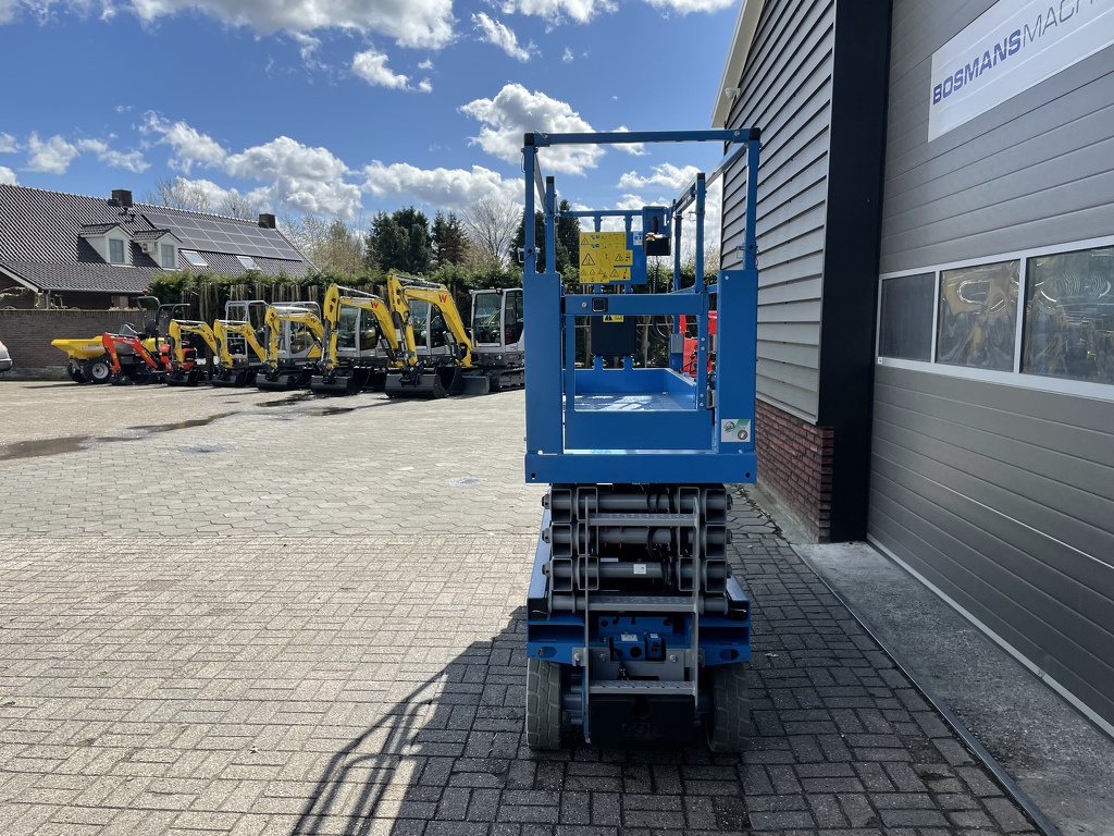 TE HUUR Genie GS-2632 schaarhoogwerker accu 10 m