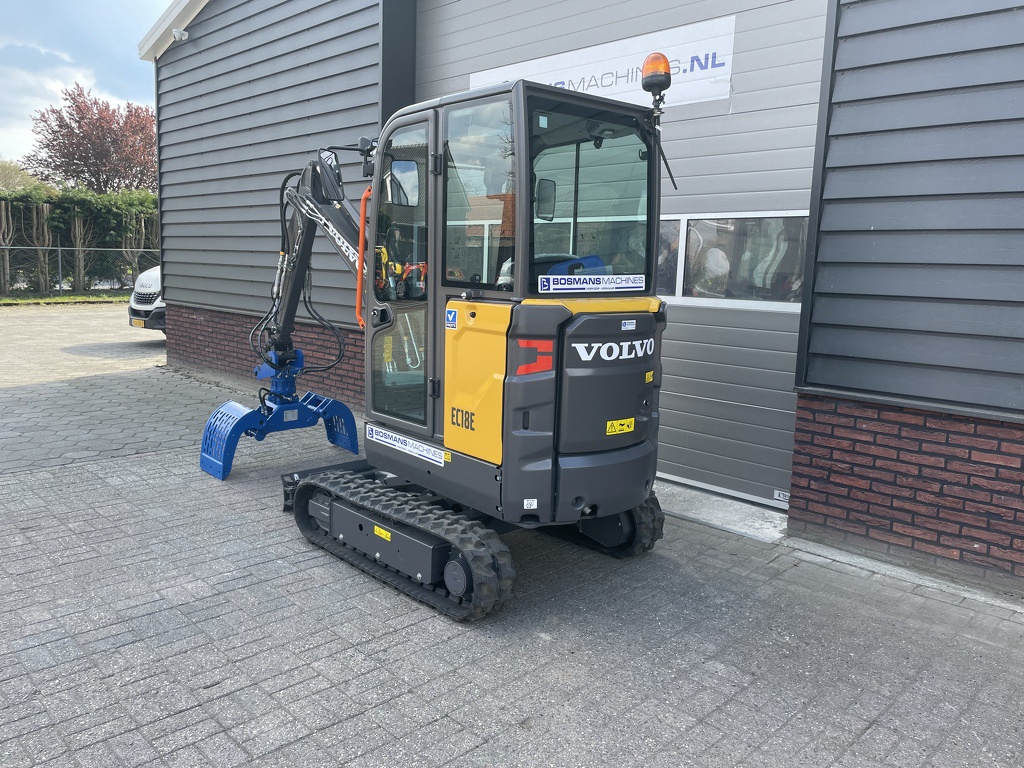 TE HUUR: Volvo EC18E minigraver 1800kg vanaf €62 per dag