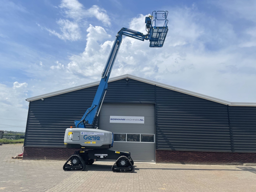 TE HUUR: GENIE S-45 S45 TRAX  telescoop hoogwerker diesel 15.72m