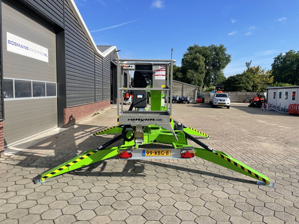 TE HUUR: Nifty 170 HE aanhangerhoogwerker / hoogwerker