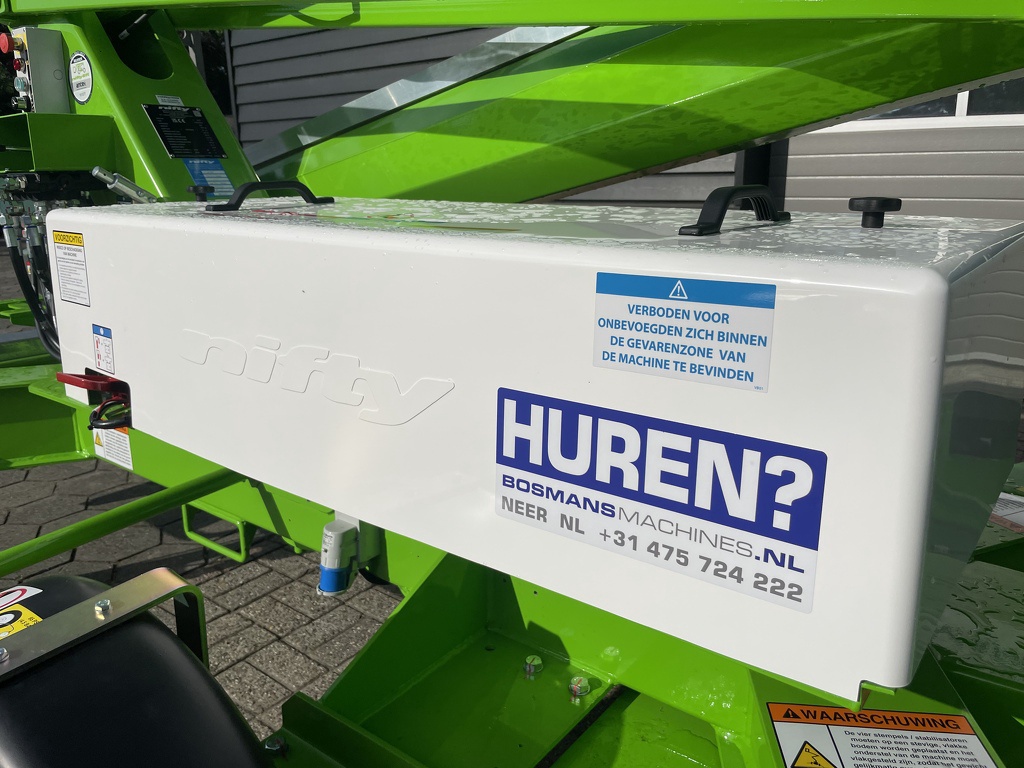 TE HUUR: Nifty 170 HE aanhangerhoogwerker / hoogwerker