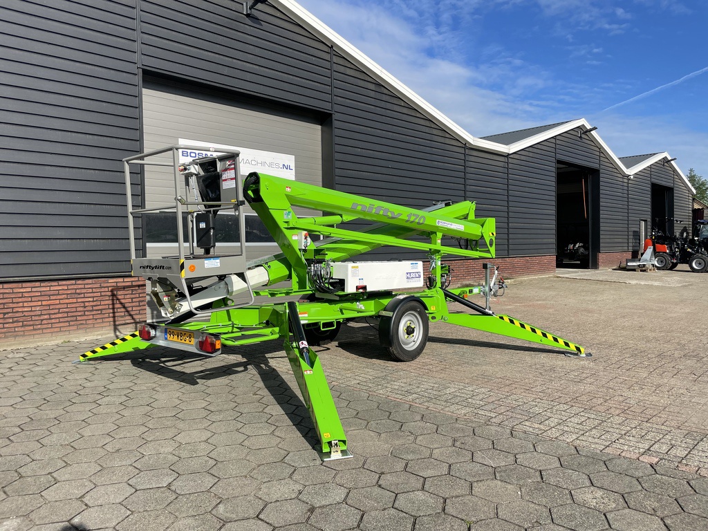 TE HUUR: Nifty 170 HE aanhangerhoogwerker / hoogwerker