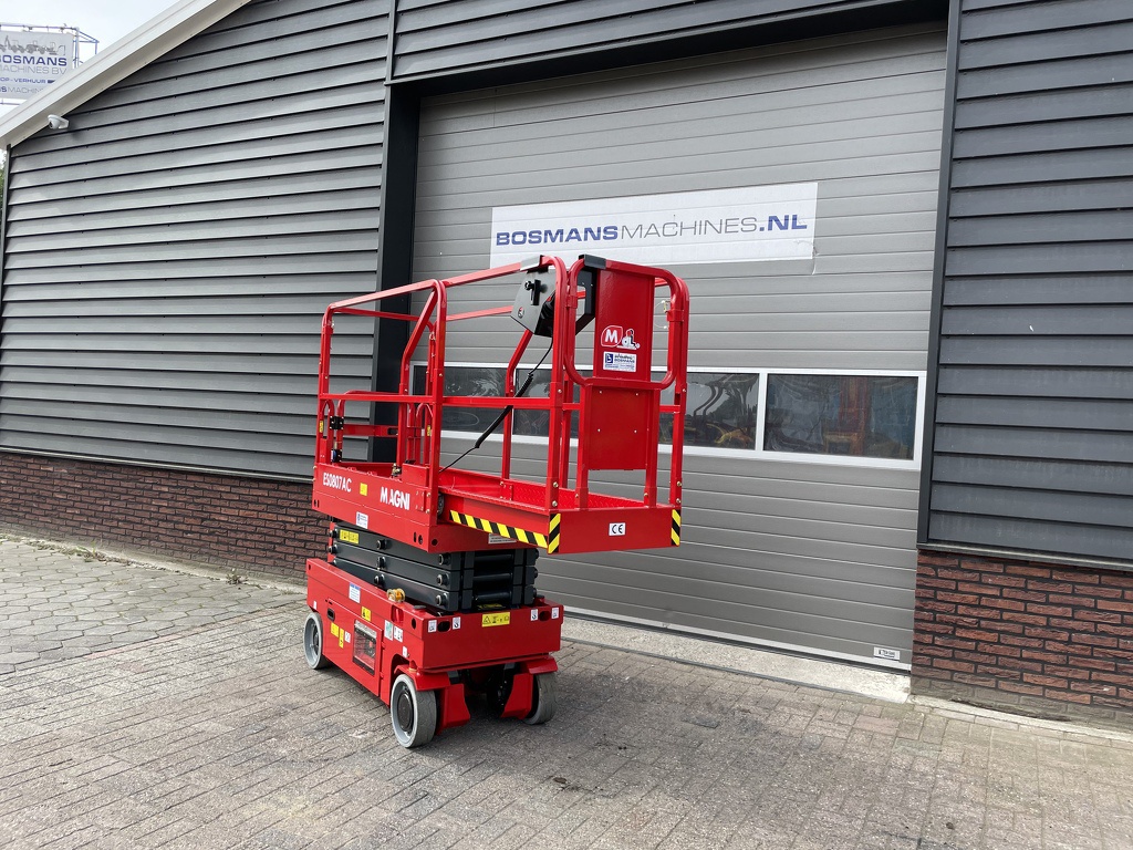 Magni ES0807 AC schaarhoogwerker NIEUW €165 LEASE