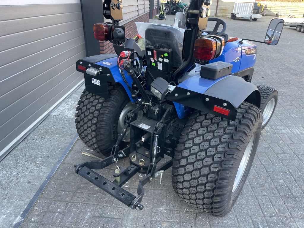 Solis 20 minitractor NIEUW (18.5 PK mitsubishi) incl gazonbanden