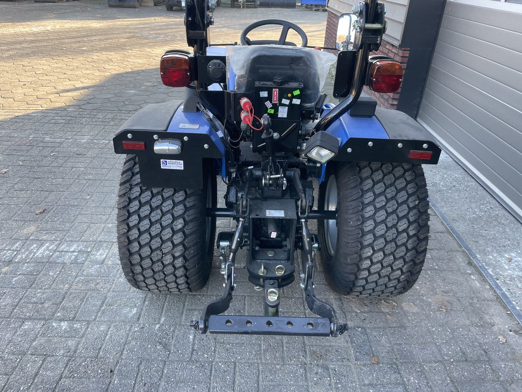 Solis 20 minitractor NIEUW (18.5 PK mitsubishi) incl gazonbanden