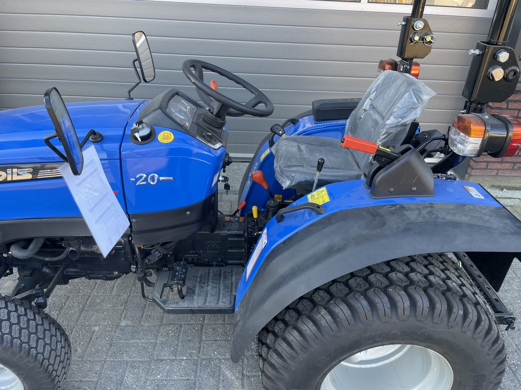 Solis 20 minitractor NIEUW (18.5 PK mitsubishi) incl gazonbanden
