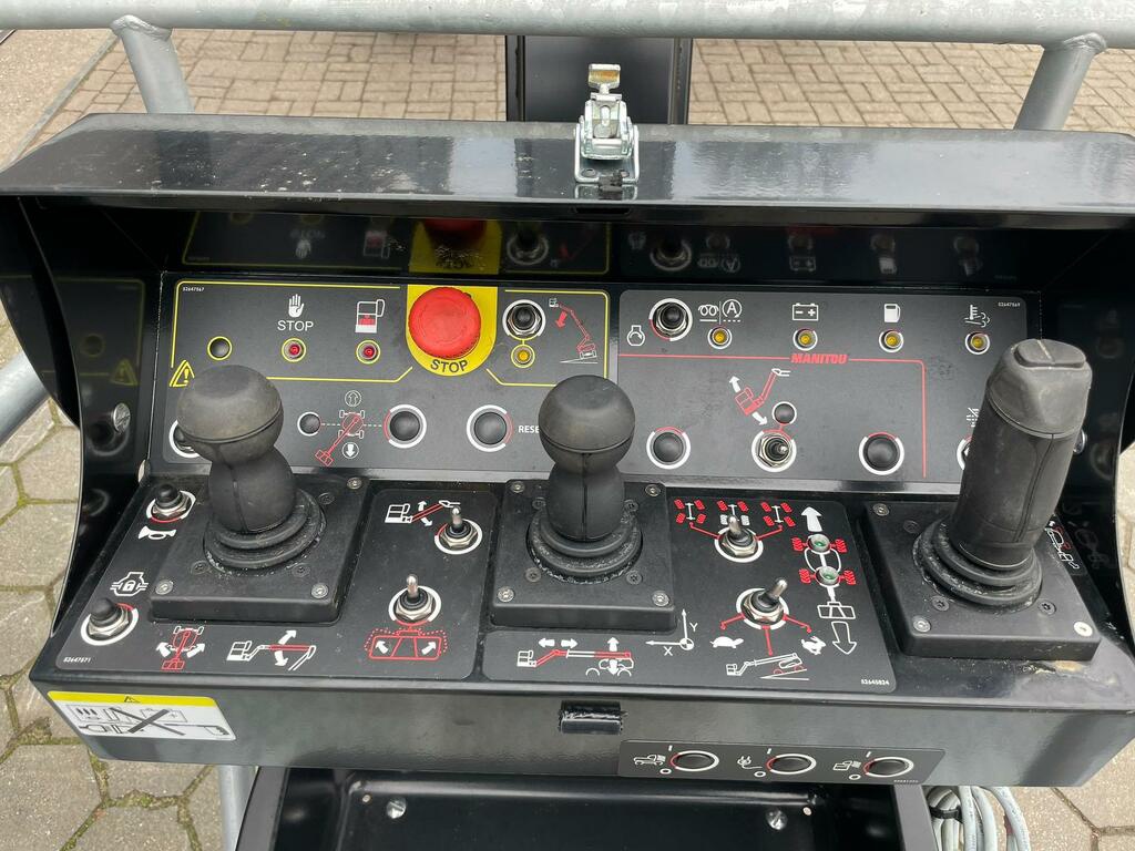 Te Huur Manitou 200 ATJ Diesel knik-telescoophoogwerker 20 M