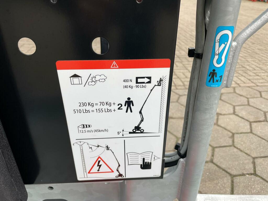 Te Huur Manitou 200 ATJ Diesel knik-telescoophoogwerker 20 M