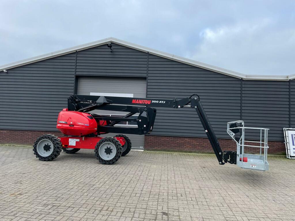 Te Huur Manitou 200 ATJ Diesel knik-telescoophoogwerker 20 M