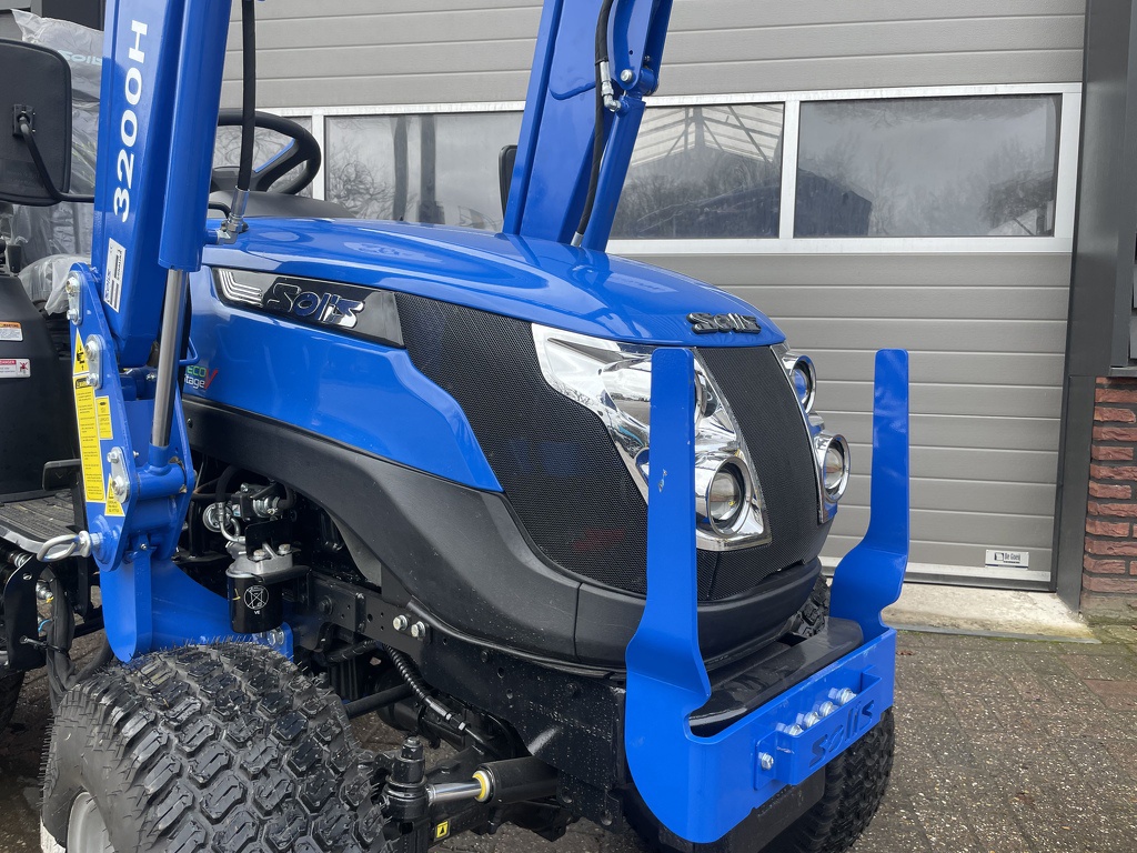 Solis 26 HST minitractor NIEUW met frontlader €245 LEASE