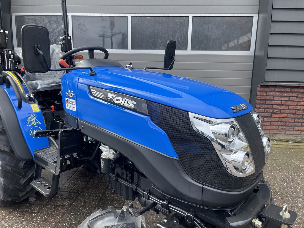 Solis 26 minitractor NIEUW brede landbouwbanden
