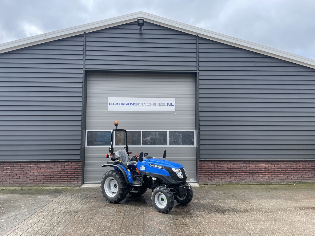 Solis 26 minitractor NIEUW brede landbouwbanden