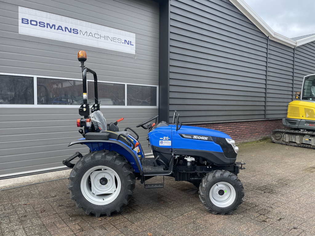 Solis 26 minitractor NIEUW brede landbouwbanden