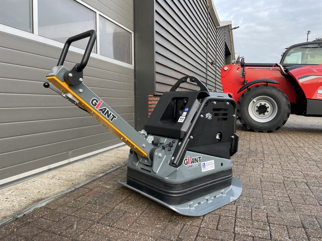 Giant GPR6785D trilplaat NIEUW 485 kg diesel €302 LEASE