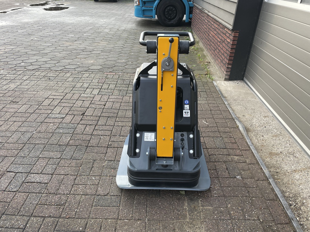 Giant GPR6785D trilplaat NIEUW 485 kg diesel €302 LEASE