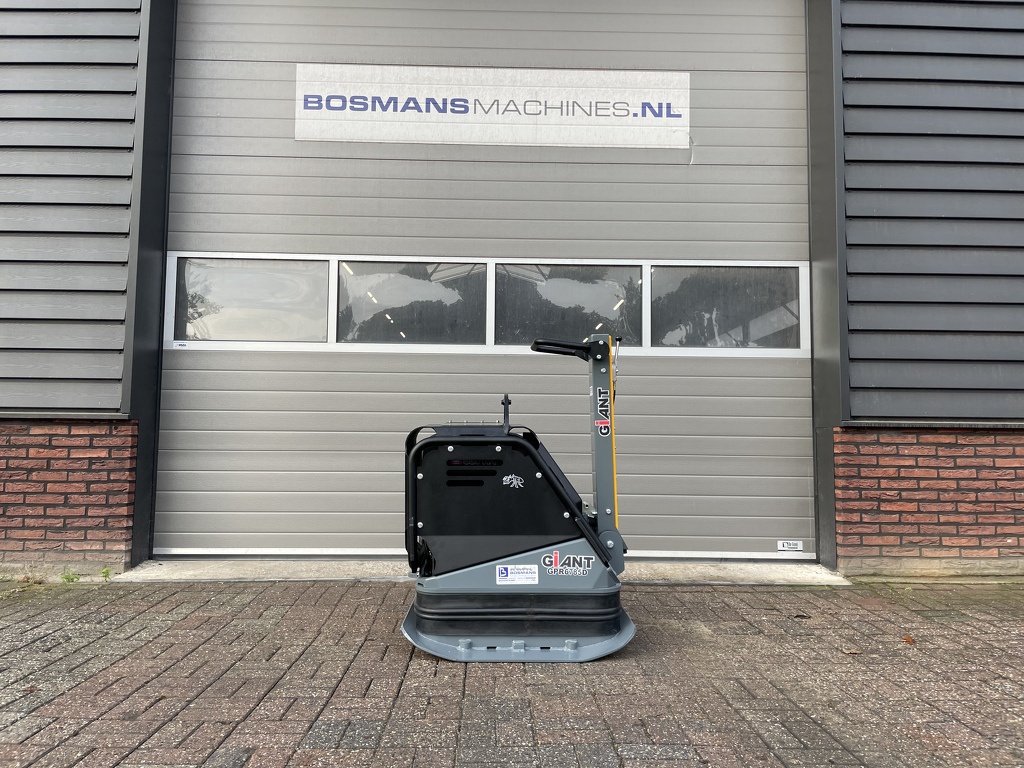Giant GPR6785D trilplaat NIEUW 485 kg diesel €302 LEASE