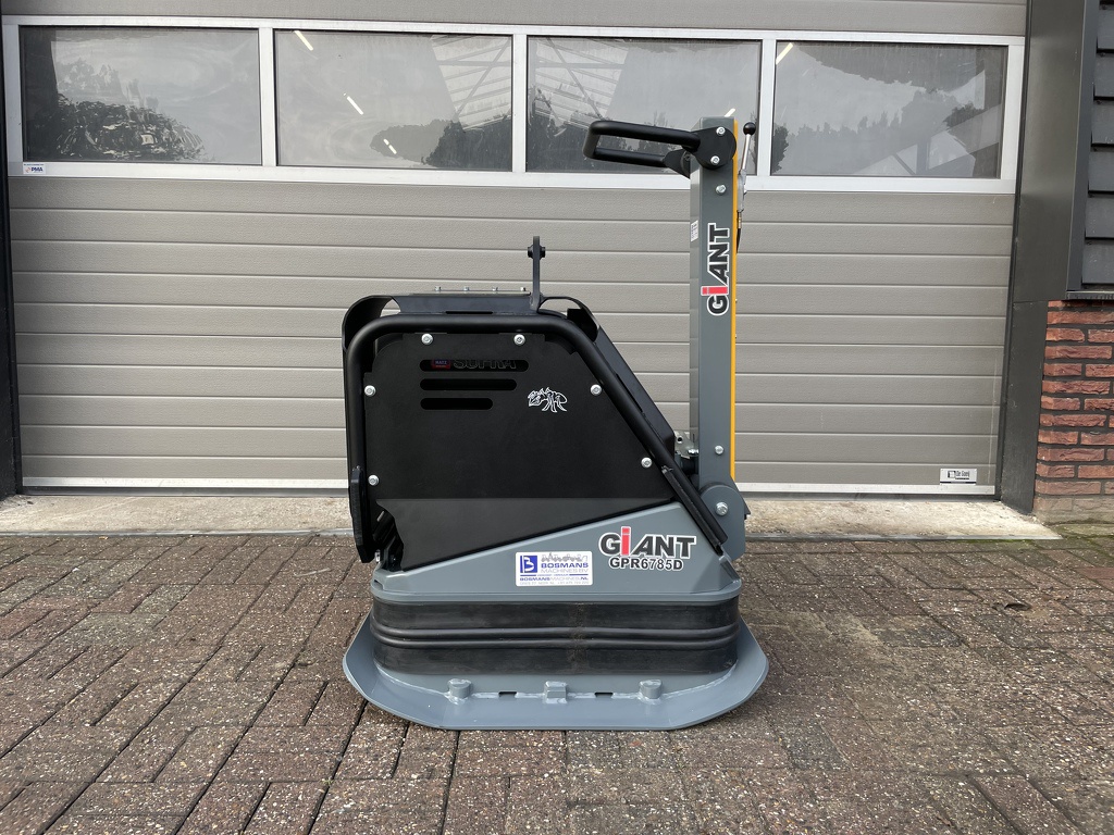 Giant GPR6785D trilplaat NIEUW 485 kg diesel €302 LEASE