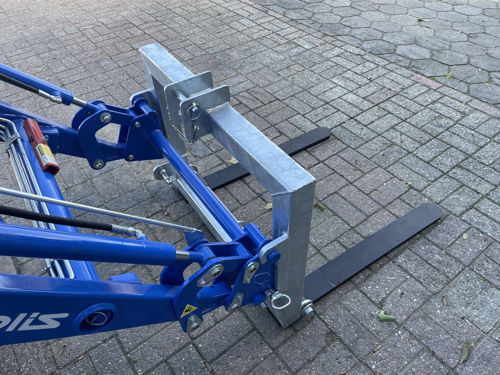 Combi Palletdrager / Palletvork 750 kg verstelbaar voor 3-punt en voorlader Solis / Farmtrac