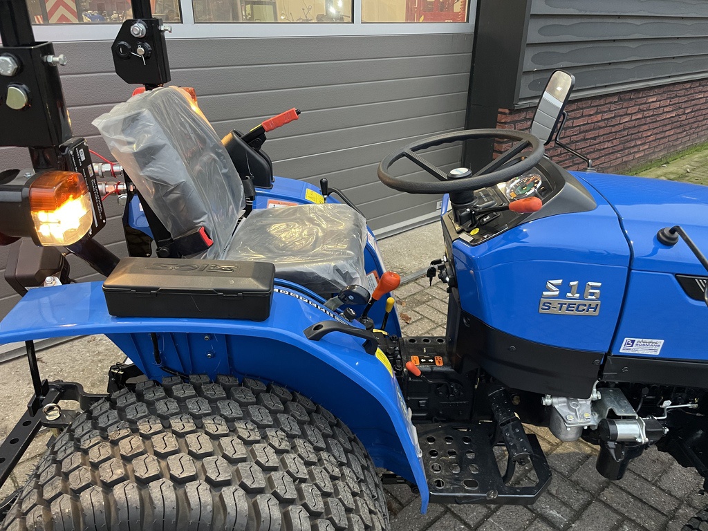 Solis 16 minitractor NIEUW 5 jaar GARANTIE optie gazonbaden
