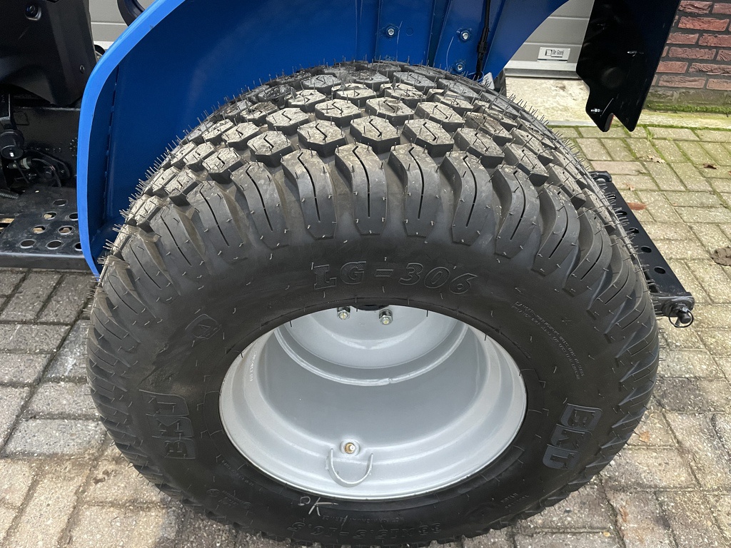 Solis 16 minitractor NIEUW 5 jaar GARANTIE optie gazonbaden