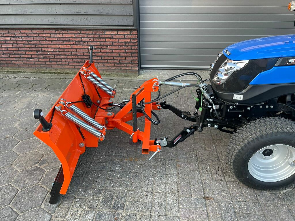 Solis 26 HST minitractor CABINE (optie zoustrooier, sneeuwschuif)