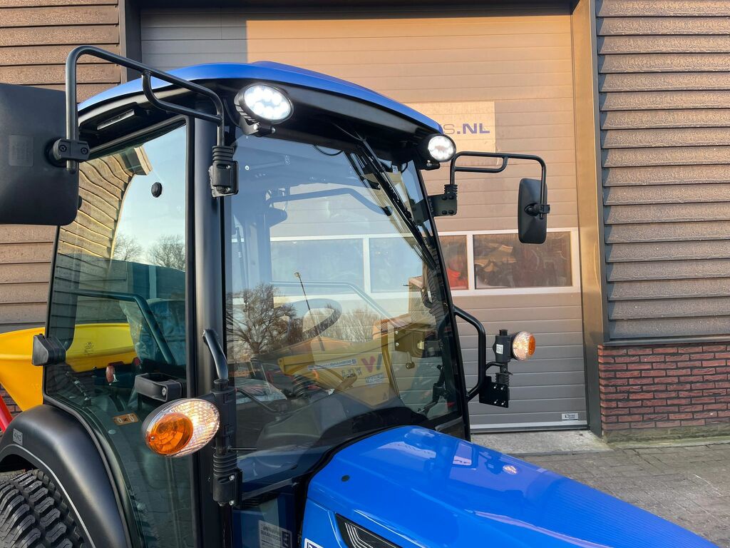 Solis 26 HST minitractor CABINE (optie zoustrooier, sneeuwschuif)