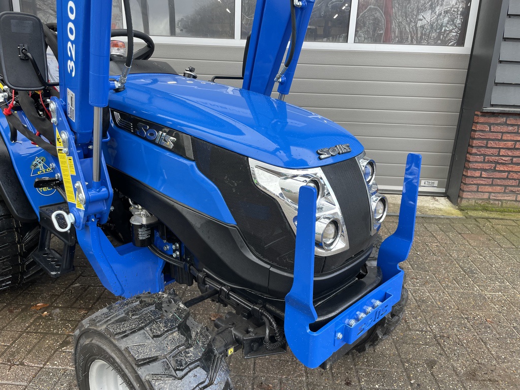 Solis S26 + minitractor met frontlader NIEUW 5 jaar GARANTIE